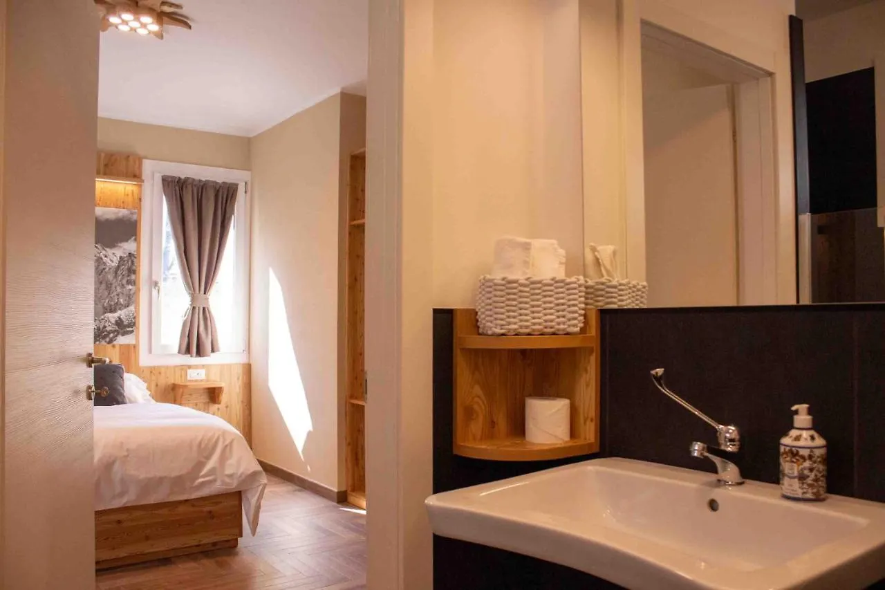 Garni Le Grigne Bed & Breakfast Barzio